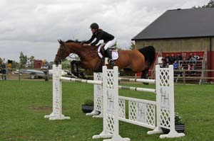 20080828_171054_0271 Viktoria Almgren Red Midt Light