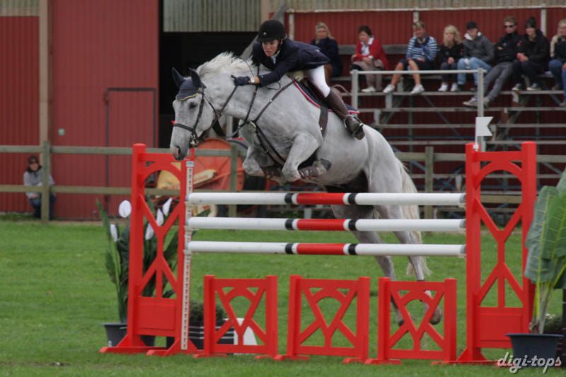 20080828_133610_0188 Clara Lundgren Double Trouble