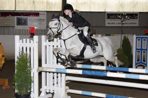 Nielsen_Emelie_Forever_Reunited_7c_20090405_122554_0212