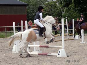 20090606_143814_0211_eden_felicia_gizmo